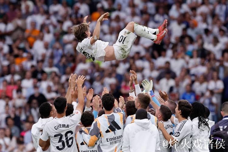 西甲-莫德里奇破门贝林厄姆绝杀 皇马2-1胜